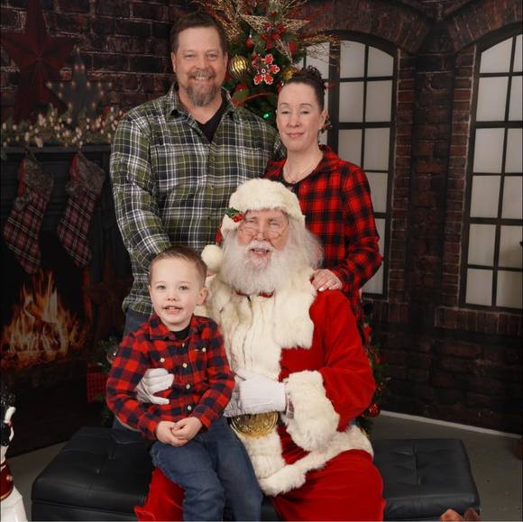 Meet your Posher, Amber - Picture 1 of 1